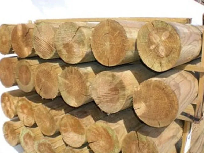 Postes de madera redondos sin punta – CAÑIZOS ANDALUCÍA